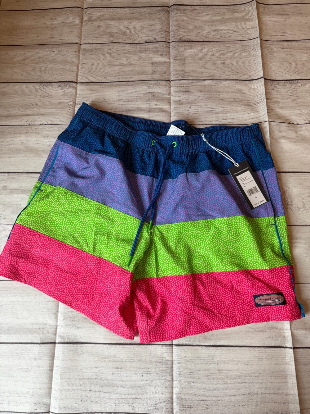 NWT Vineyard Vines Men’s Colorblock Stripe Swim Trunks - 7"